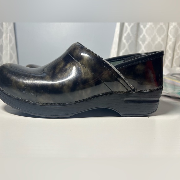 Dansko Black and Green Mules with Classic Design - Picture 7 of 8
